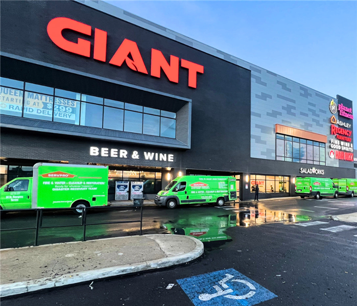 SERVPRO vans infront of Giant Supermarket